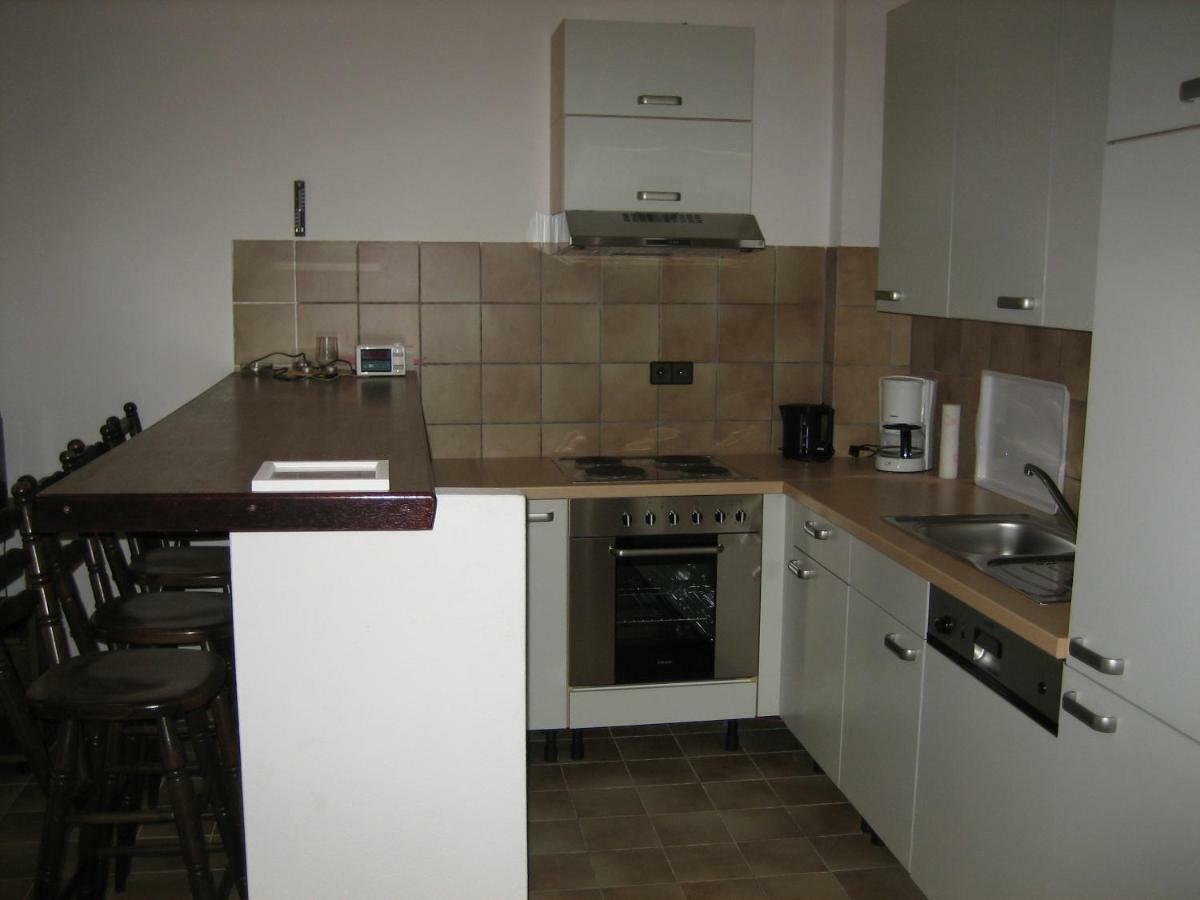Ferienwohnung-Apartment Bootsliegeplatz Nach Anfrage Povljana Exterior foto